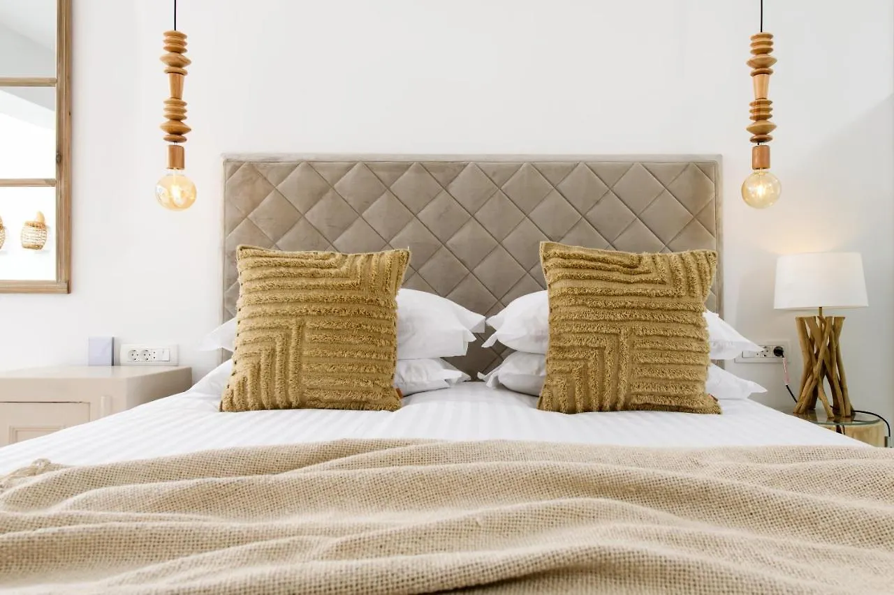 Gallery Luxury Suites & Rooms-Only Adults 0*, Split