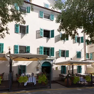 Boutique Vela Vrata 4*, Buzet Kroatien