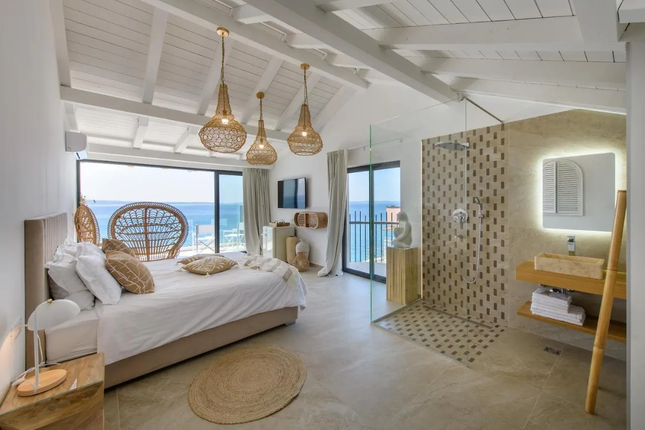 Gallery Luxury Suites & Rooms-Only Adults Split 0*,