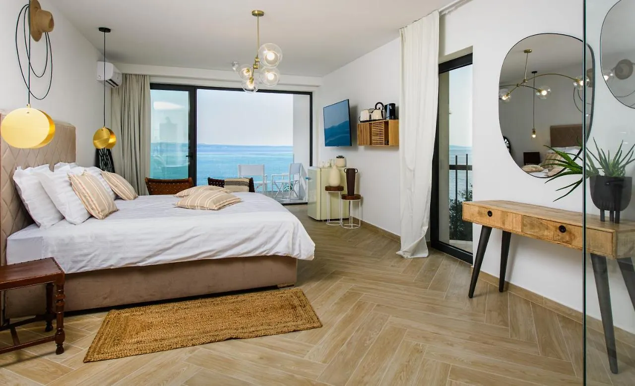 Gallery Luxury Suites & Rooms-Only Adults Split Apartmán