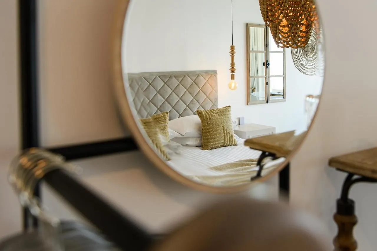 Gallery Luxury Suites & Rooms-Only Adults Split Appartement