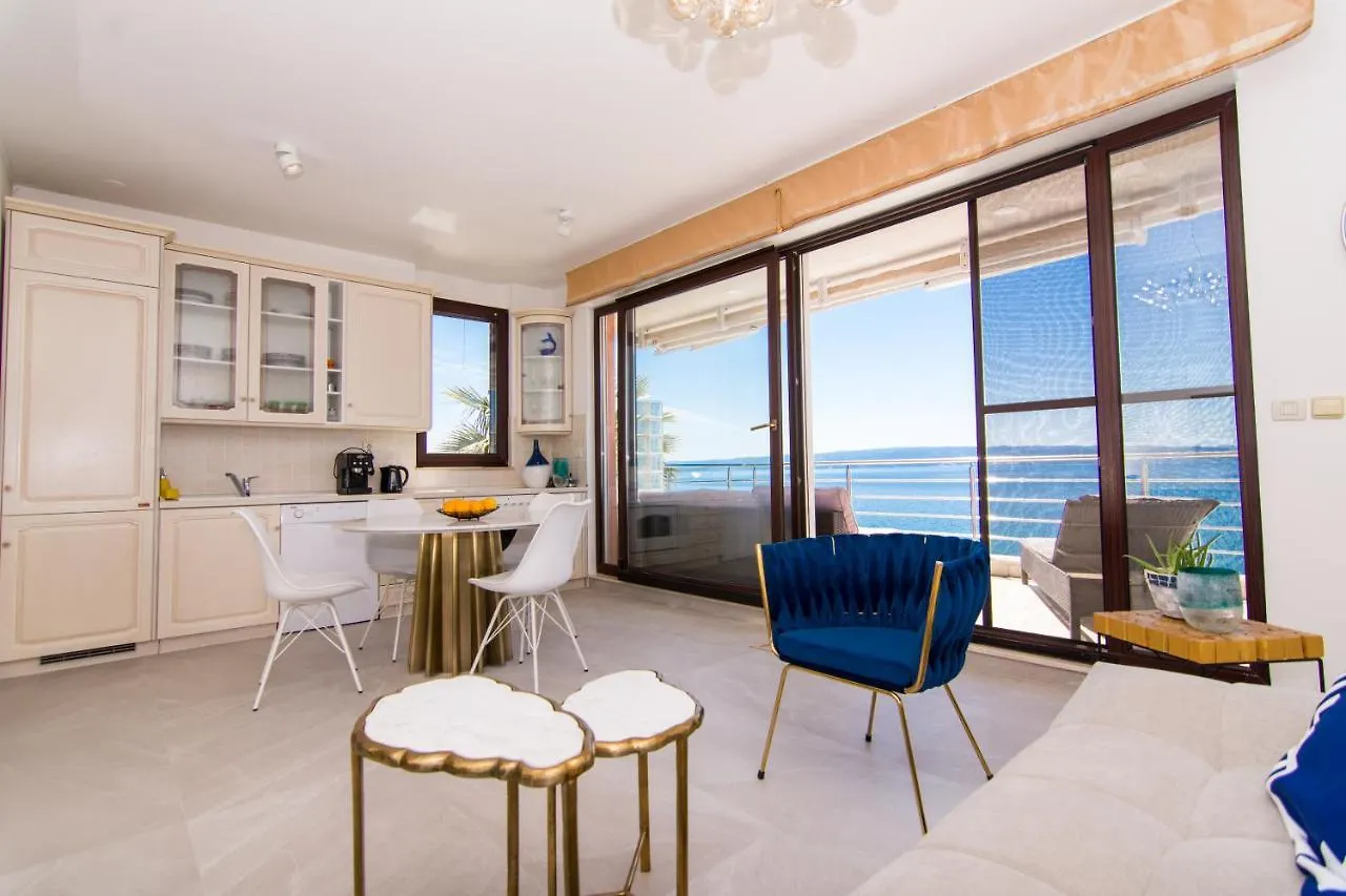 Gallery Luxury Suites & Rooms-Only Adults Split Lejlighed